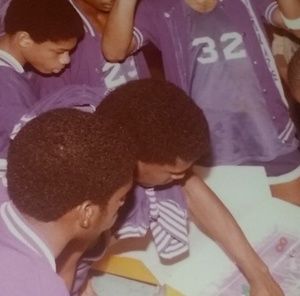 Meet your Posher, Raymond